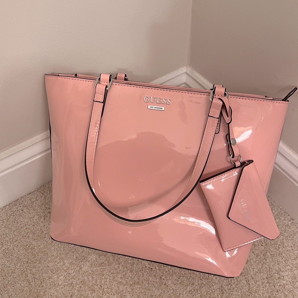 BRAND NEW - Guess: Baby pink midsize purse